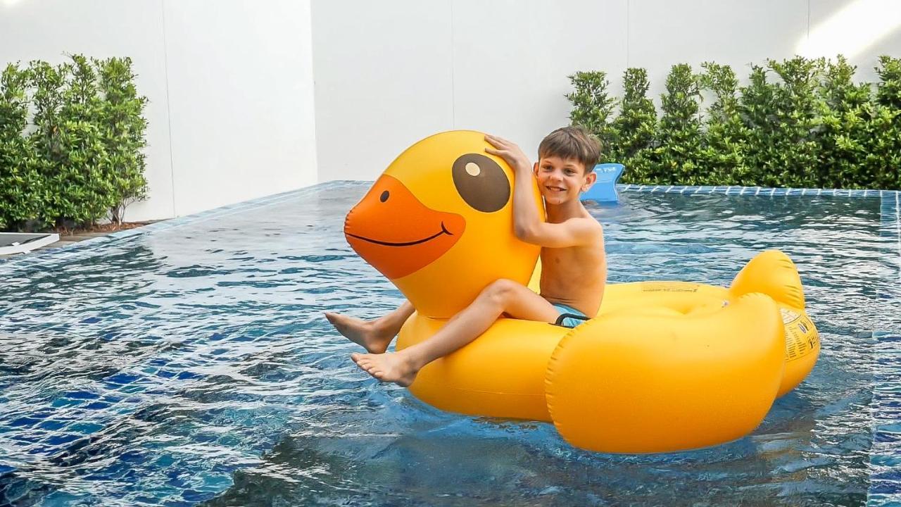 Happy Family Villa Пхукет Экстерьер фото